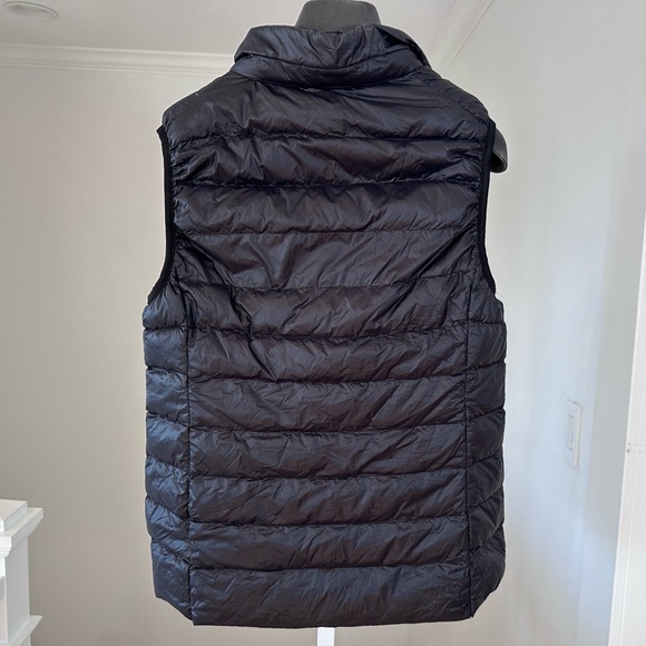 Sarin Matthews black down puffer vest size Small Like New - Picture 6 of 8